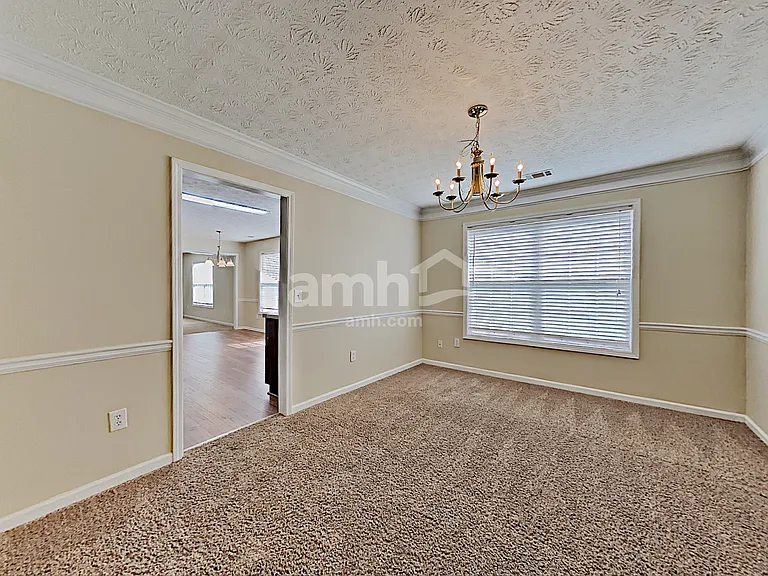 1318 Baylor Dr — Photo 11