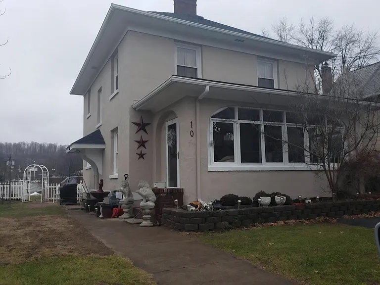 109 Edgett St — Photo 3