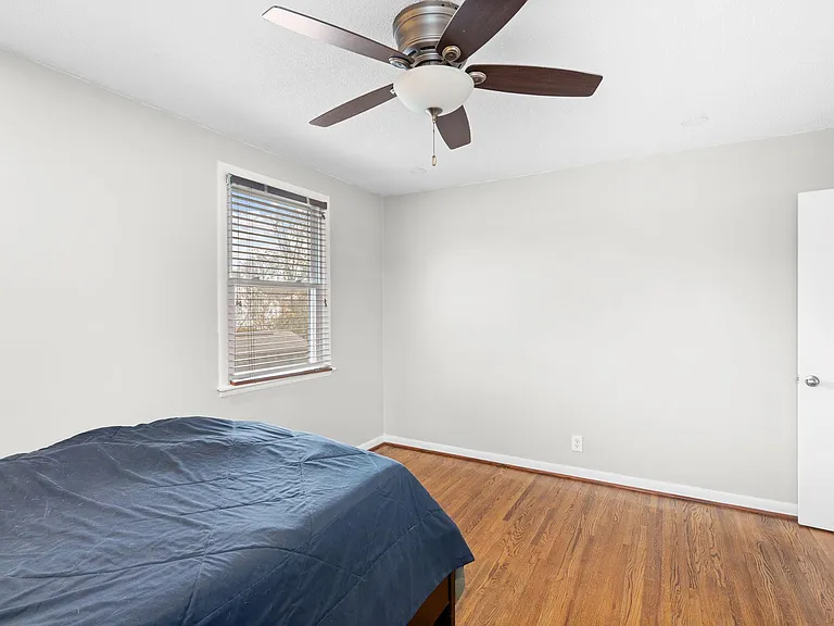 613 Nashua Ln — Photo 9