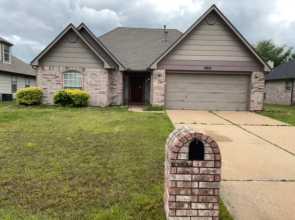 19713 E 38th Pl S, Broken Arrow, OK 74014