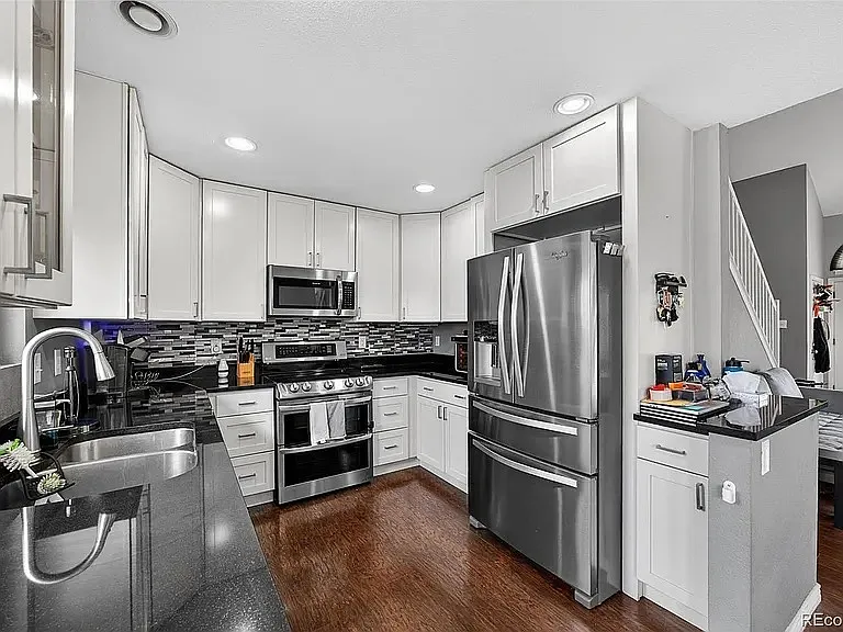 1904 Greenbriar Ct — Photo 12