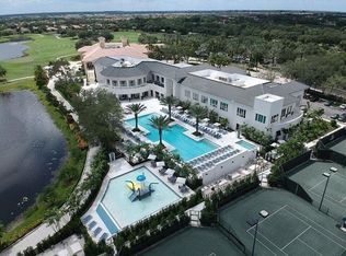 8877 Valhalla Dr, Delray Beach, FL 33446