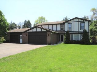 41W371 Burlington Rd, Saint Charles, IL 60175