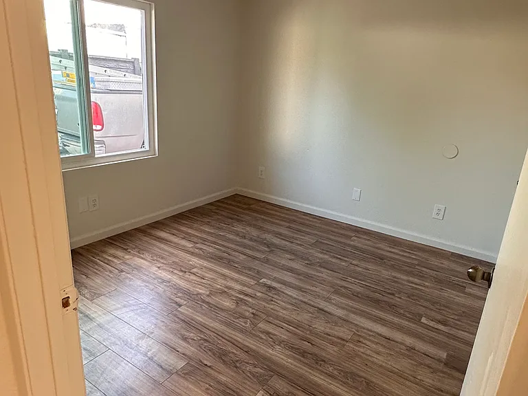 579-3 Casselman St #2 — Photo 5