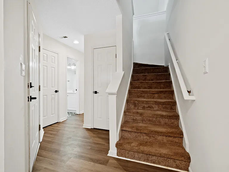 3224 Shore Dr — Photo 17