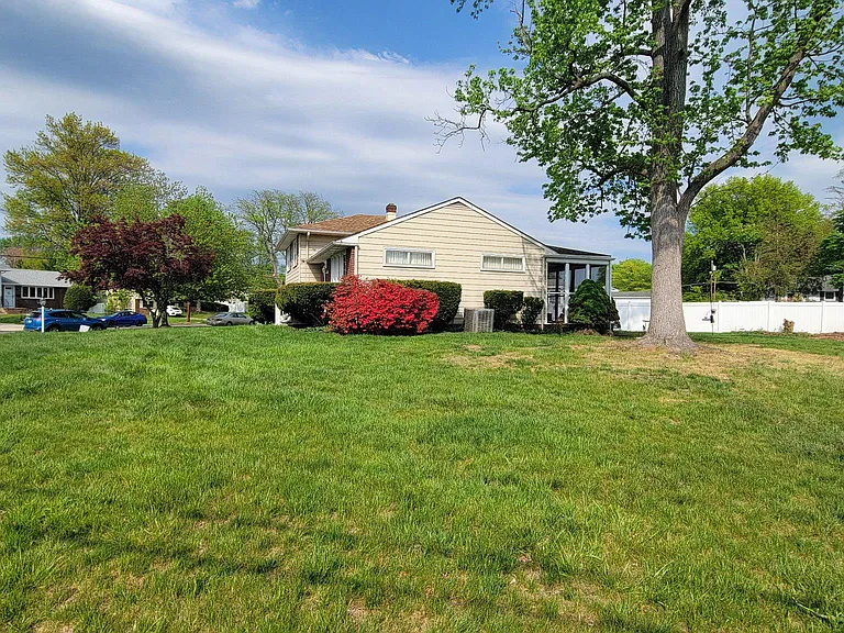 117 N Brookfield Rd — Photo 25