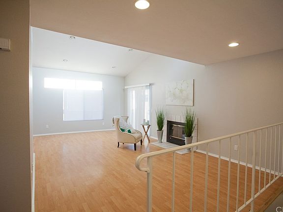 5th image of 950 Golden Springs Dr Unit G