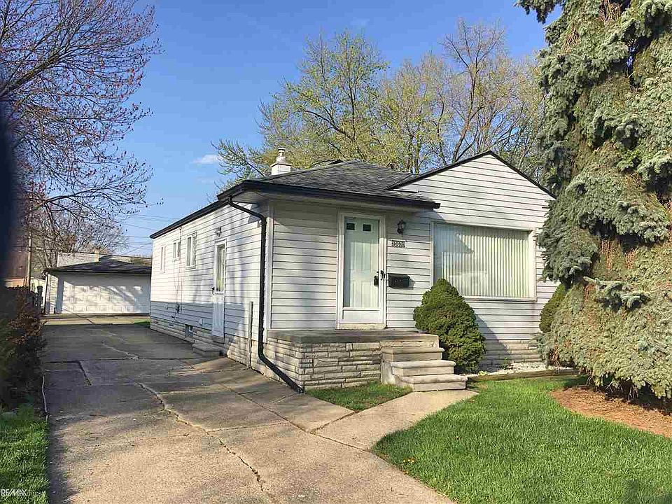 1st image of 23600 Elmira St