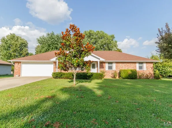 1218 Quail Valley Cir, Lebanon, MO 65536