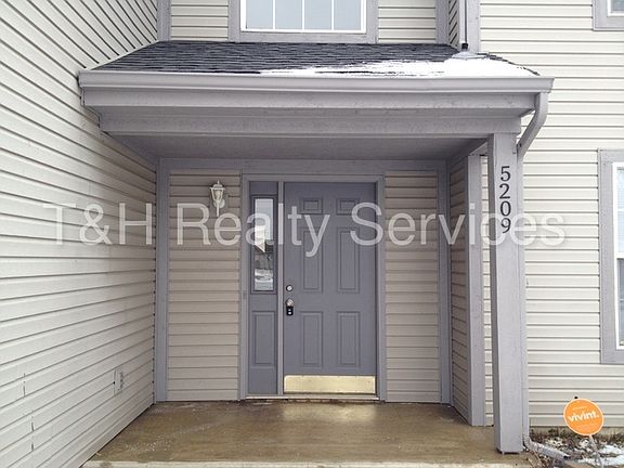 3rd image of 5209 Lakeside Manor Dr