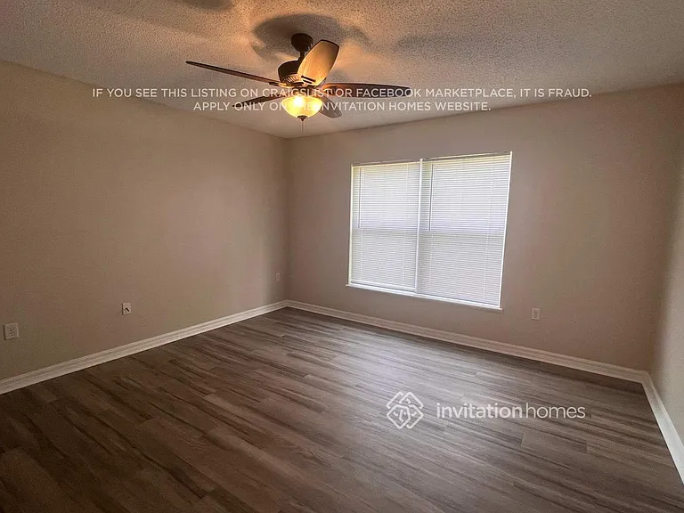 14715 Tully Woods Ct — Photo 2