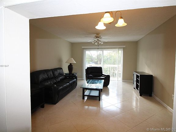4th image of 7830 Camino Real #K-209