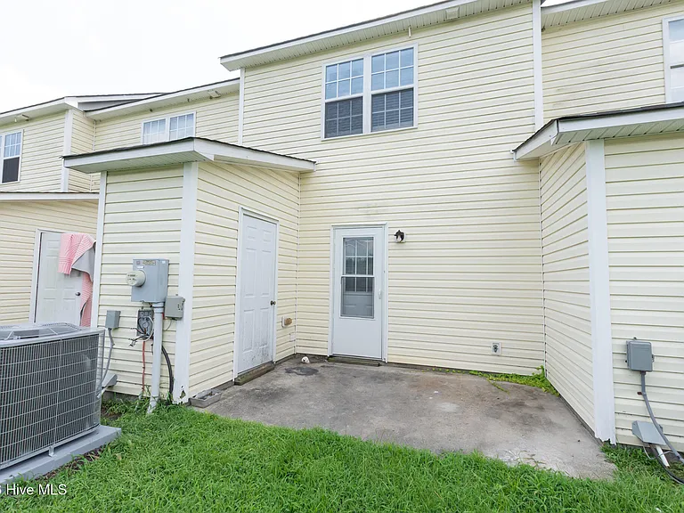 304 Bridgewood Dr — Photo 25
