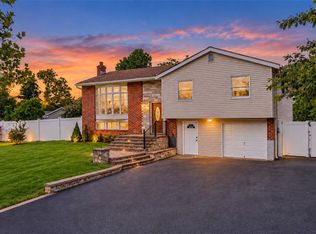 3 Richlee Drive, East Northport, NY 11731
