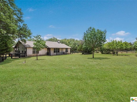 3rd image of 28212 Countryside Dr