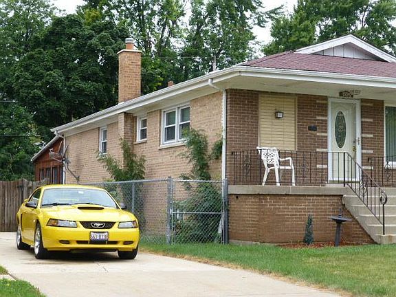 3rd image of 9726 S Nashville Ave