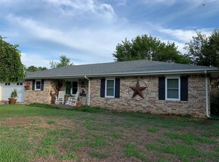 1509 Linda St, Bowie, TX 76230