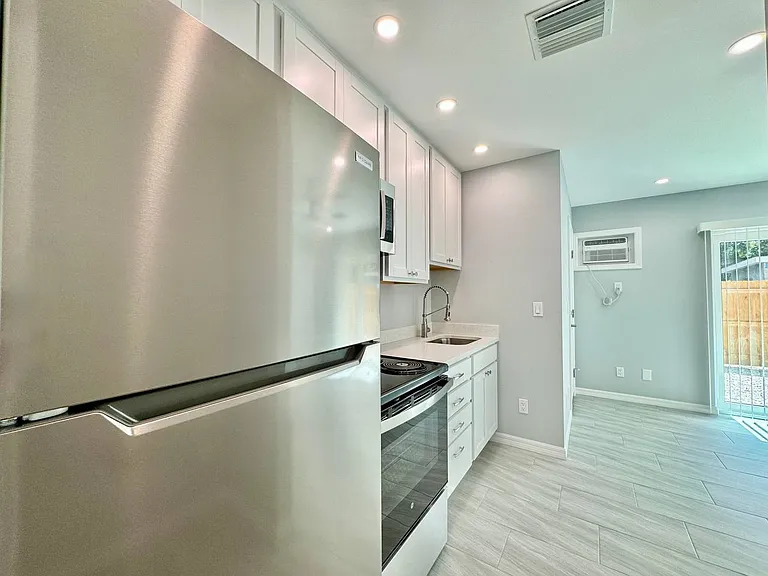 4306 Porpoise Dr #B — Photo 9