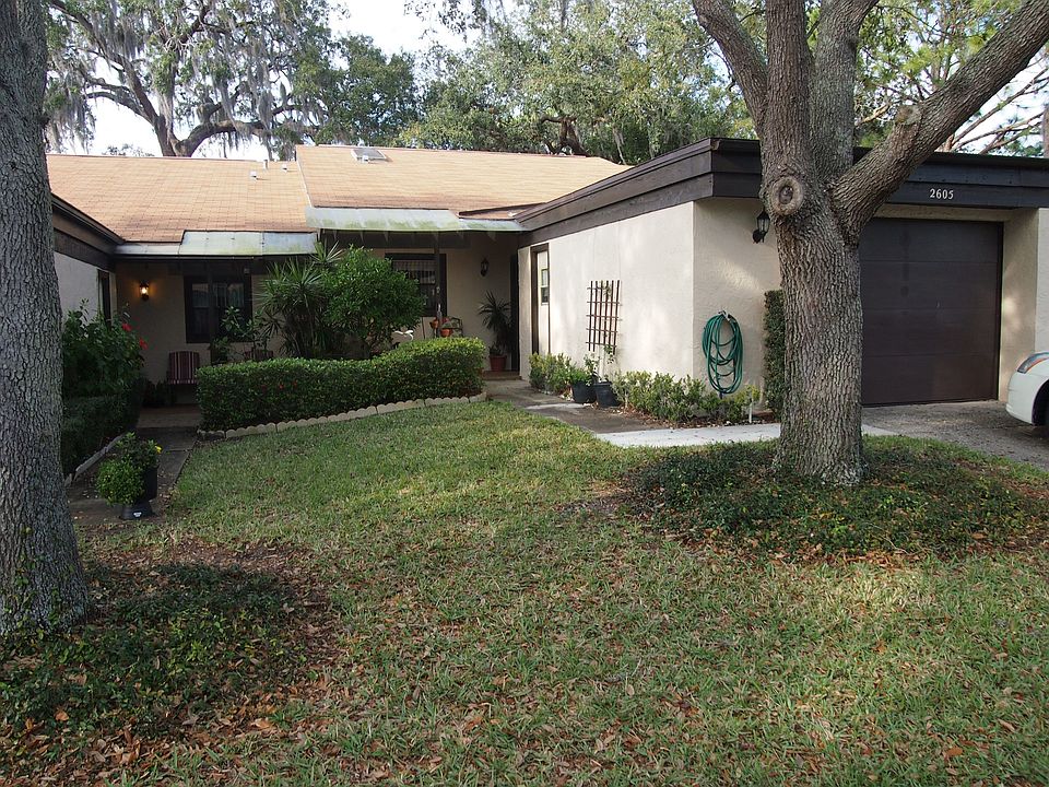 1st image of 2605 Oak Cir