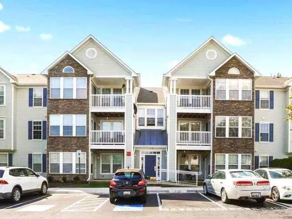 6413 Weatherby Ct APT E, Frederick, MD 21703