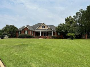 3027 N Park Ave, Tifton, GA 31794