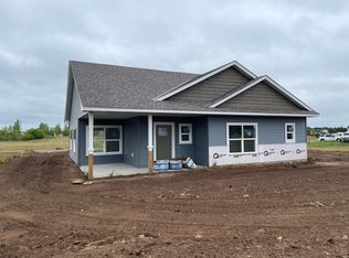 261 Gateway Pkwy, Osceola, WI 54020