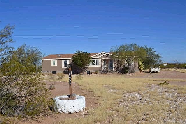 1st image of 16451 W Spur Bell Ln