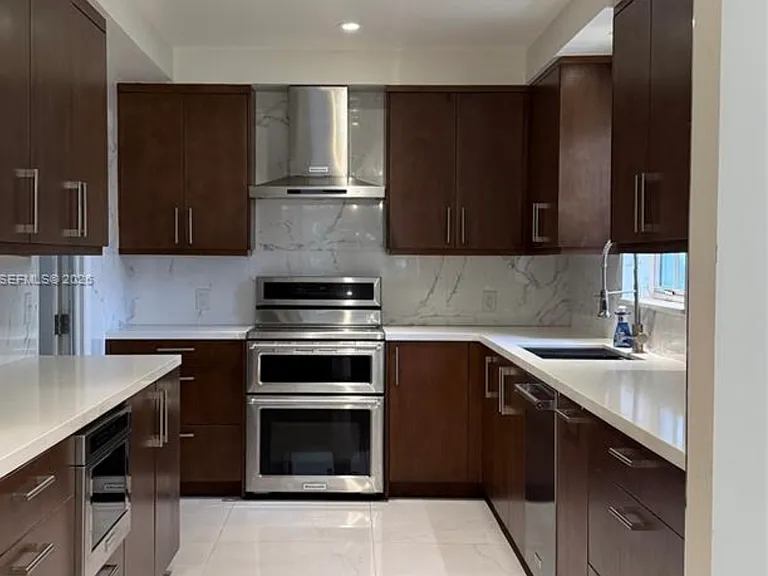 919 Belle Meade Island Dr — Photo 3