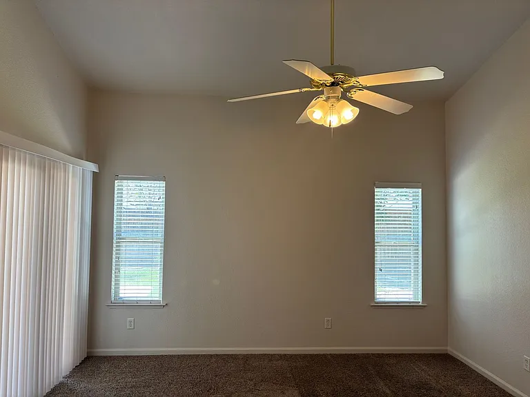 2941 E Decatur Ave — Photo 10
