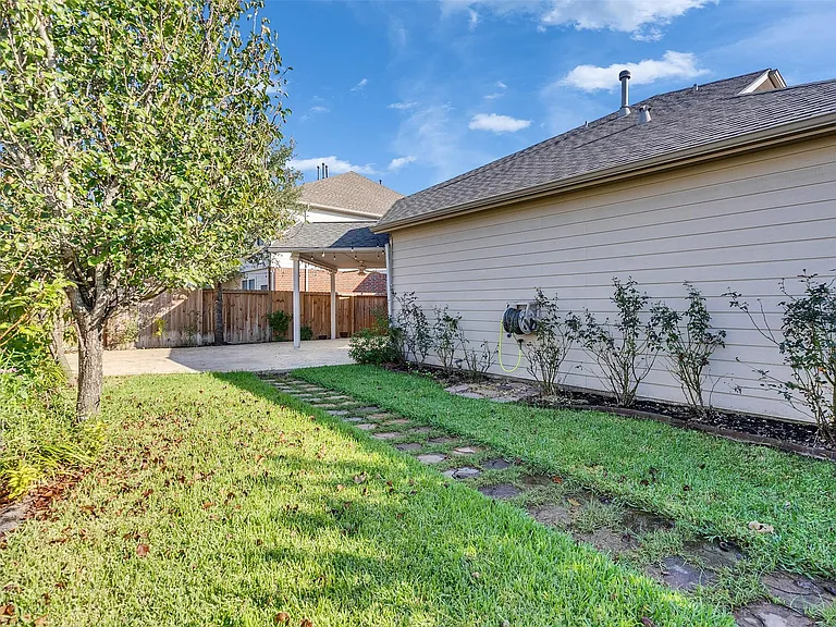 9915 Valance Way — Photo 30