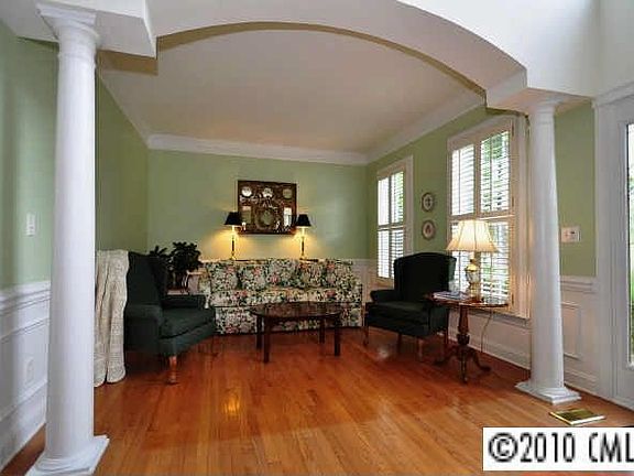 3rd image of 9318 Brown Gelly Dr
