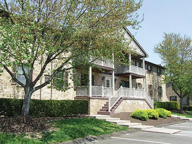 Laurelwood Property