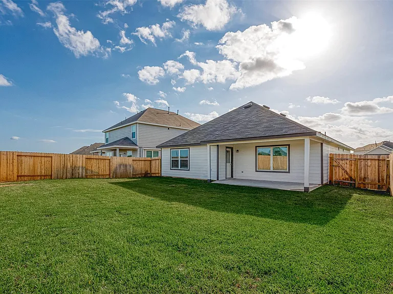5318 Briana Dee Dr — Photo 36