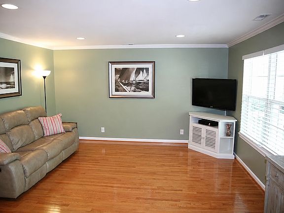 2nd image of 3337 Arundel On The Bay Rd