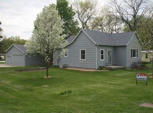 901 S 2nd St, Sheldahl, IA 50243