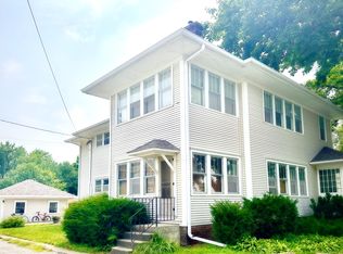 110 3rd Ave W, Oskaloosa, IA 52577