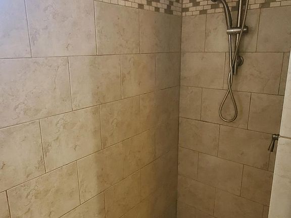 2nd image of 708 Hidden Valley Rd #708