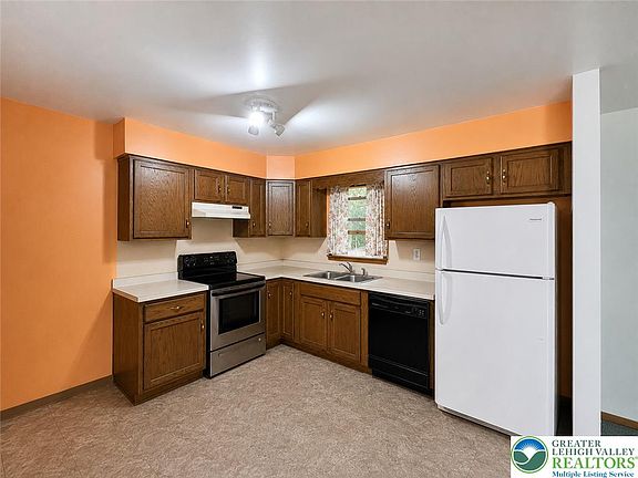 4th image of 1111 Red Fox Ct