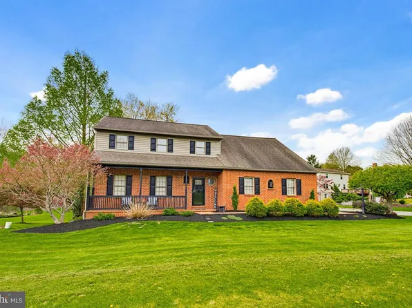 1001 Fieldstone Ct, Lancaster, PA 17603