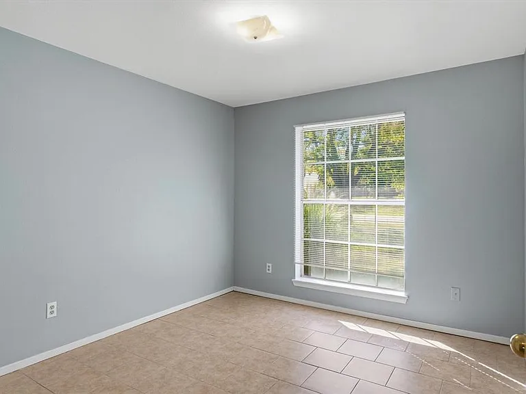 908 W State Highway 243 — Photo 19