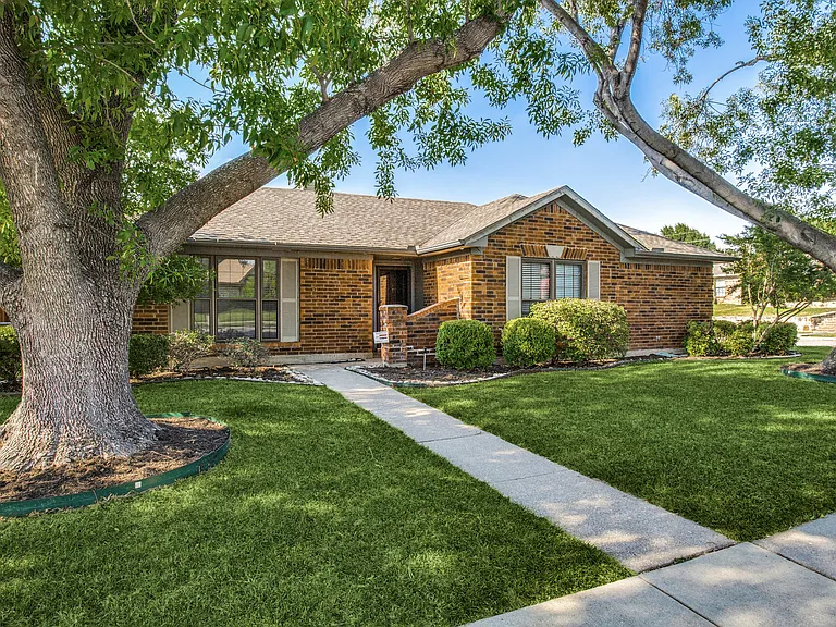 638 Plumlee Pl — Photo 13