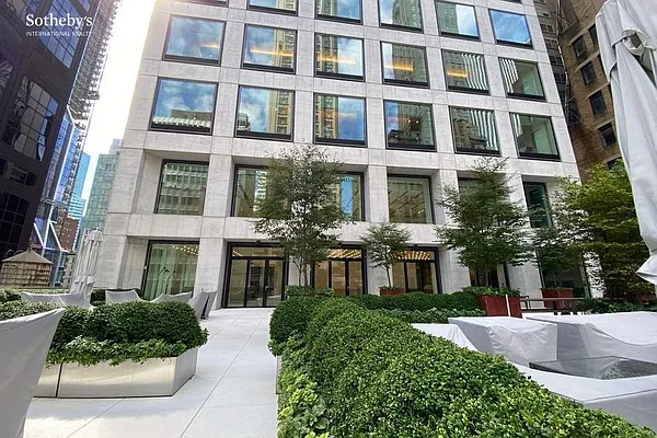 Rented by Sotheby's International Realty | media 21