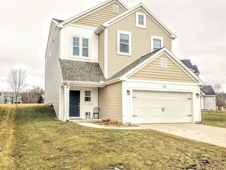 1st image of 1280 Highland Hill Dr SE
