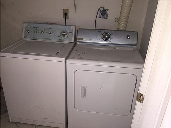 4th image of 9427 Fontainebleau Blvd #20934