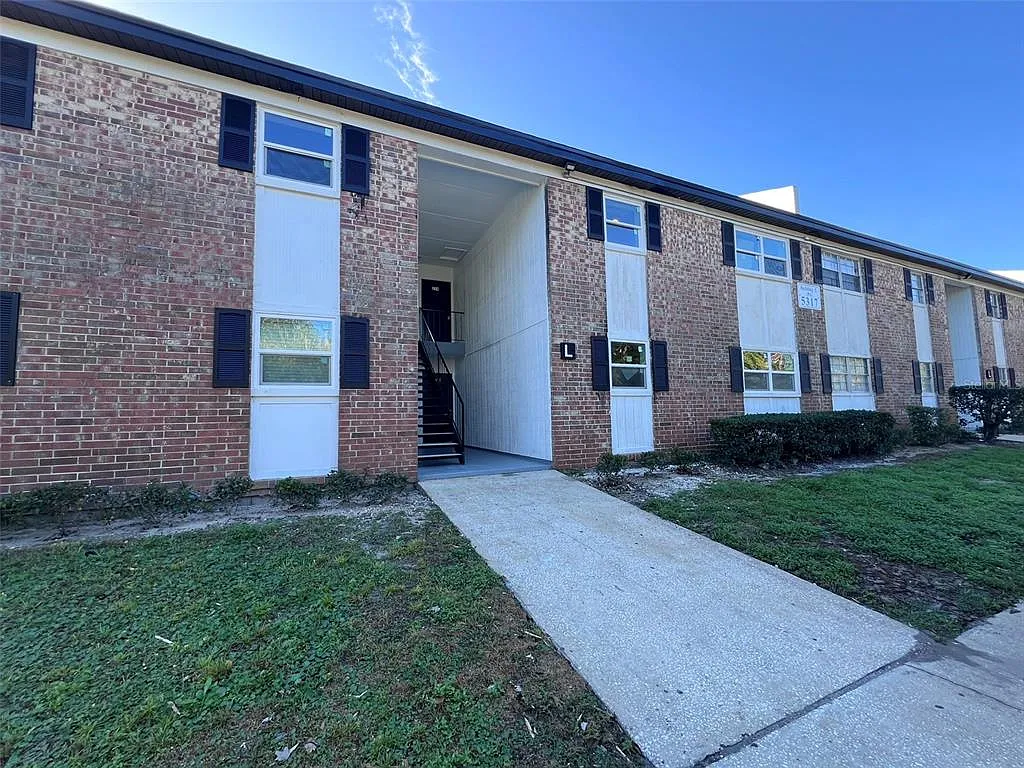 2 bed, 2.0 bath, 1040 sqft, $1,500 — Photo 1