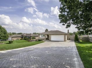 8815 W 98th Pl, Palos Hills, IL
