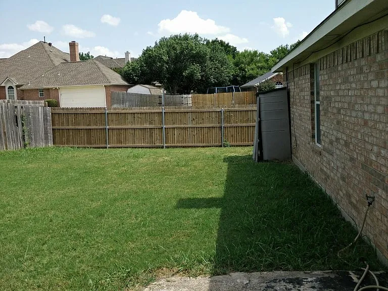 2700 Jennie Wells Dr — Photo 23