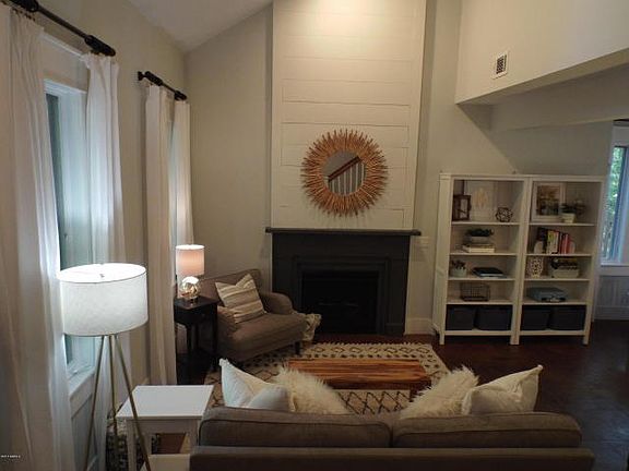 3rd image of 3 Loggerhead Ct