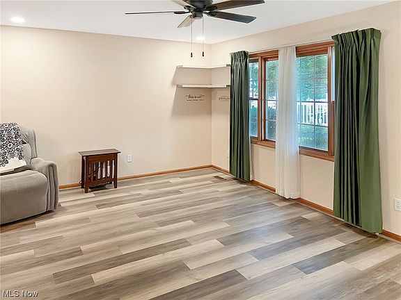 5th image of 20264 Berkshire Cir