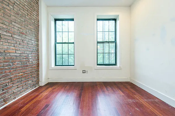 Rented by Nooklyn NYC LLC | media 23
